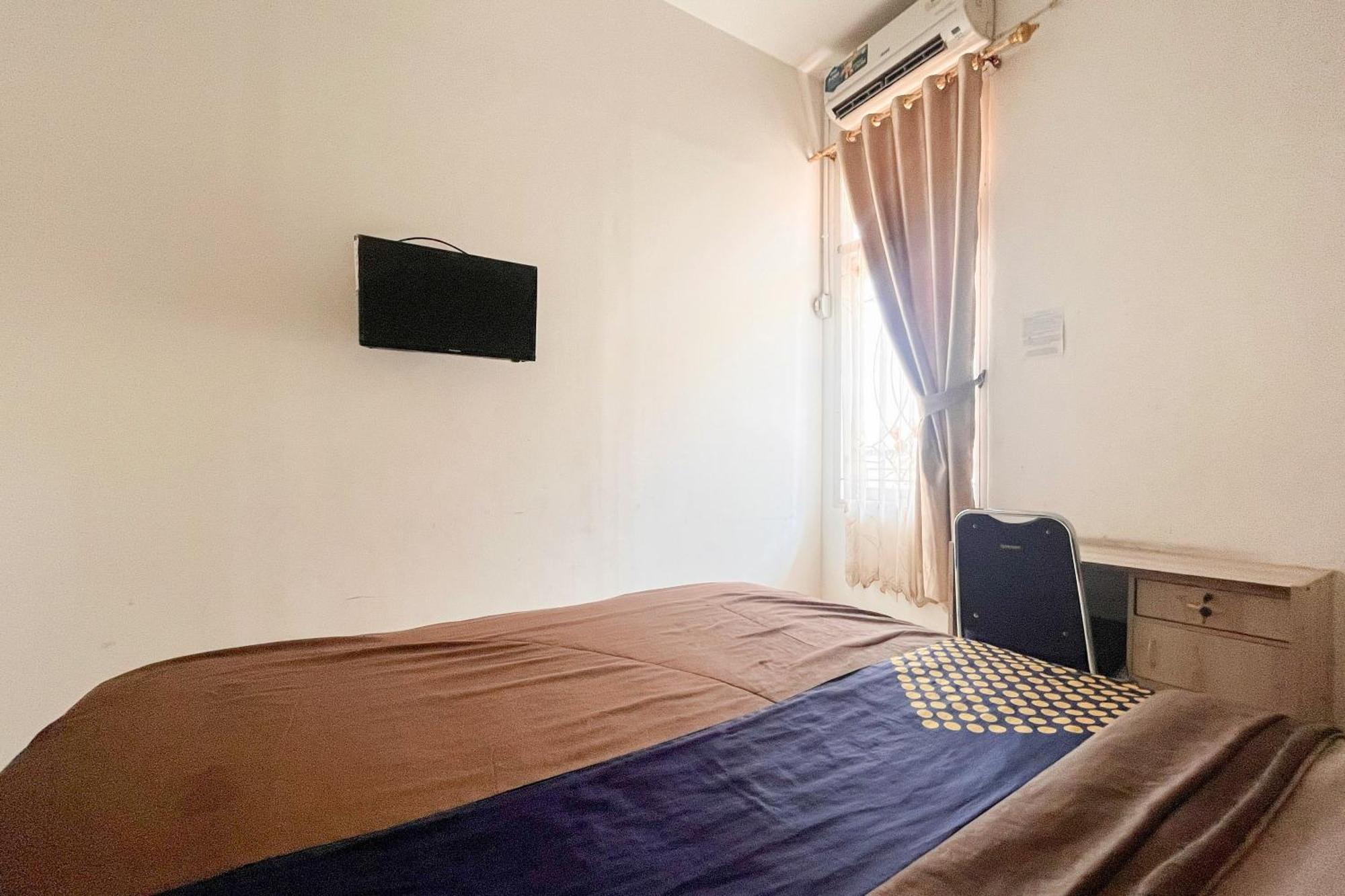 Reddoorz Near Underpass Simpang Patal
